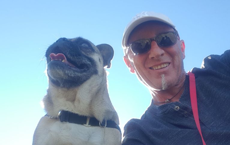 Christian Roubaty mit seinem Hund