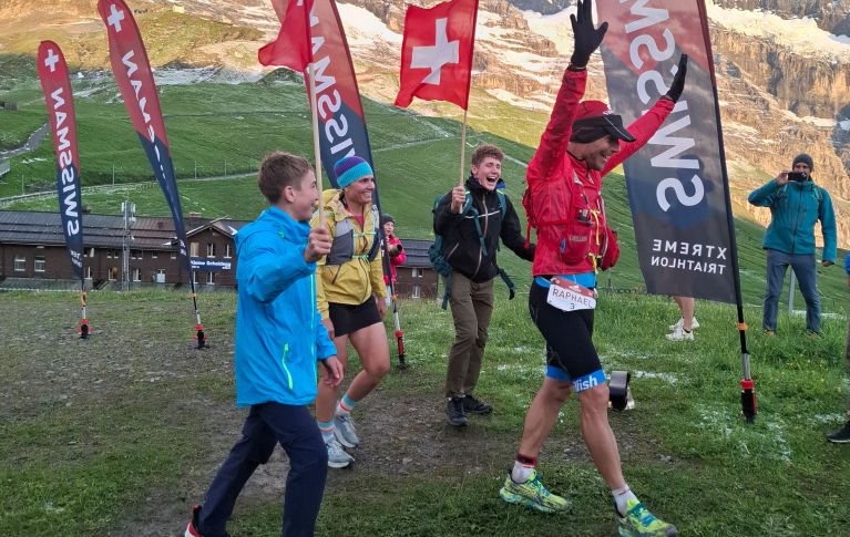 Raphael Marchon beim Zielleinlauf des Swissman